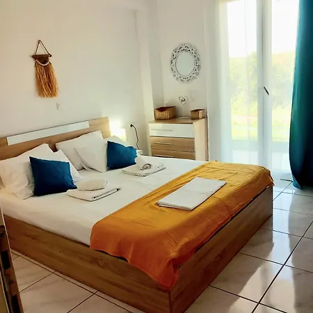 4t Apartment *